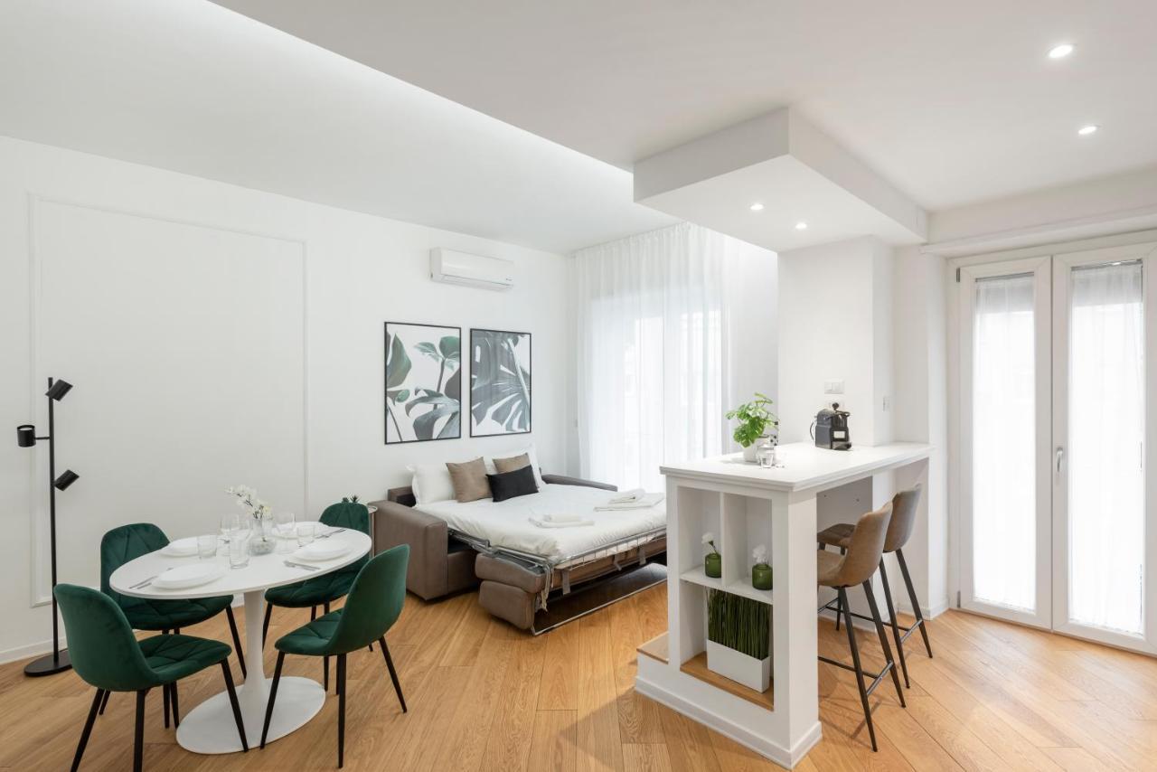 White Flat Gallia * Rom